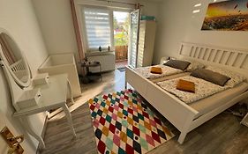 Fewo Elbo46 Mit Balkon, Waschmaschine & Smart Tv